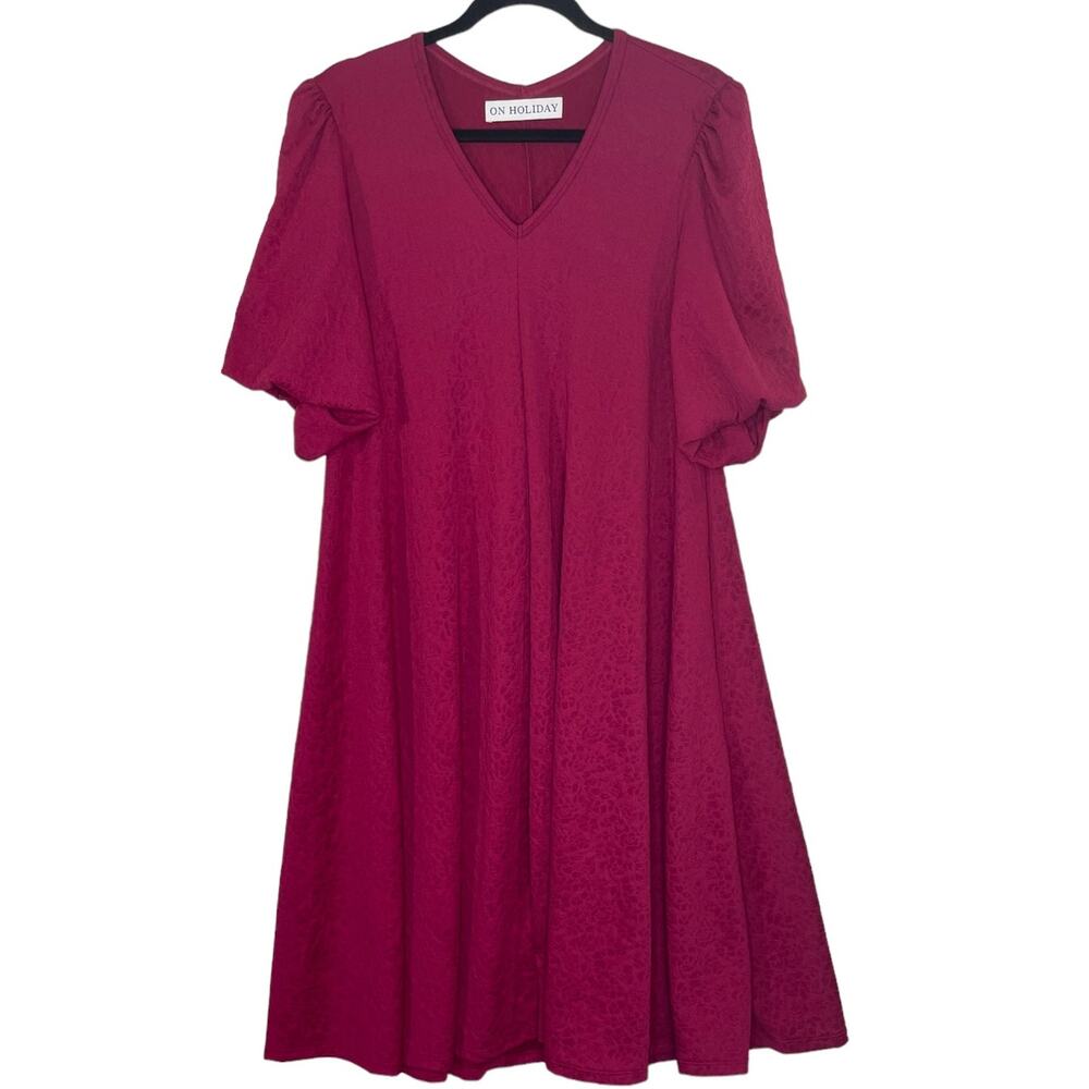 On Holiday Size M/L Dress Megan Magenta Pink Textured Jacquard Modest Valentines